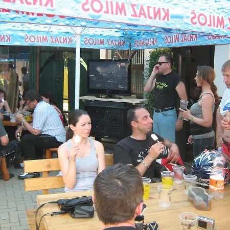 gostionica Sobe Za Izdavanje Blef 2*